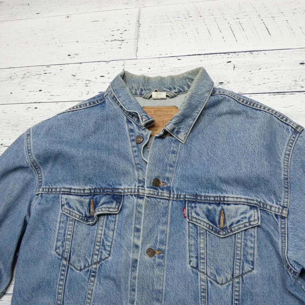 VINTAGE Levi's Jacket Mens XL Blue Jean Denim Trucker Button Front